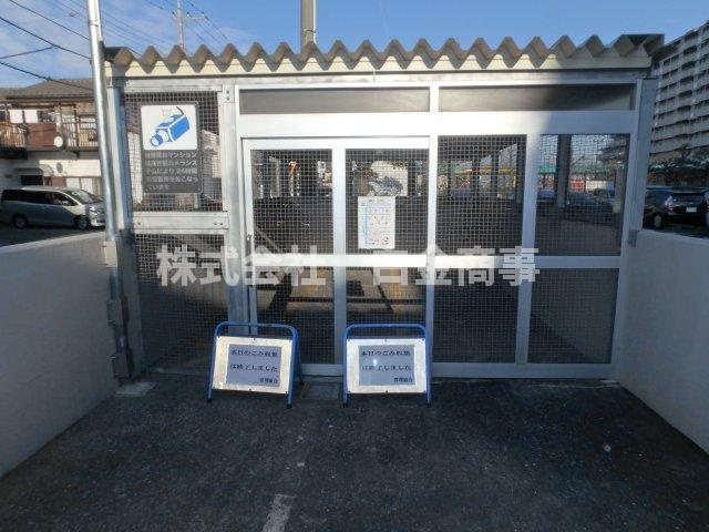 ごみ置き場