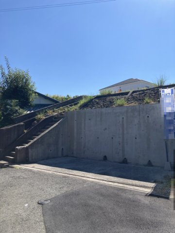前面道路含む現地写真です