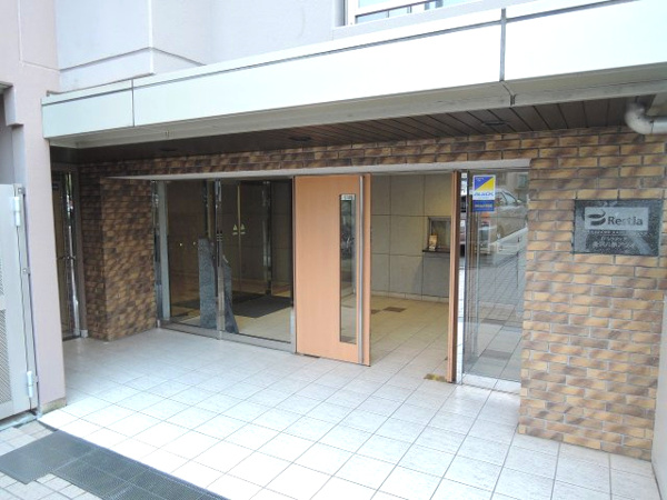 【D‘レスティア金沢八景アクオのエントランス】