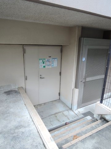 【D‘レスティア金沢八景アクオの共用部分】