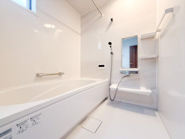 【川崎市高津区上作延 8号棟の浴室】
