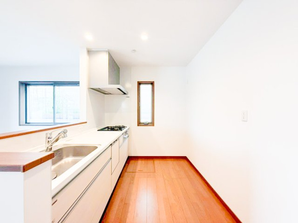 【川崎市高津区上作延 8号棟のキッチン】