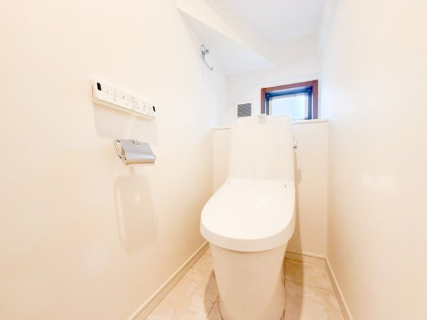 【川崎市高津区上作延 8号棟のトイレ】