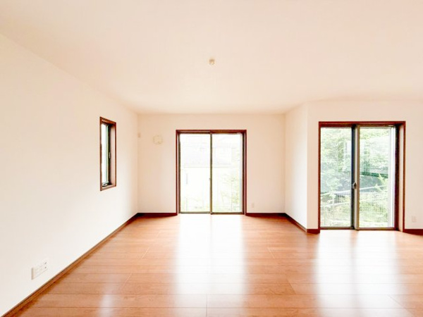 【川崎市高津区上作延 8号棟のリビングダイニング】