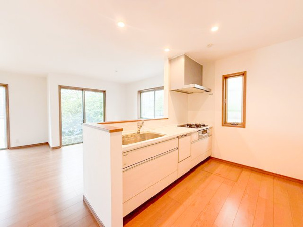 【川崎市高津区上作延 8号棟のキッチン】