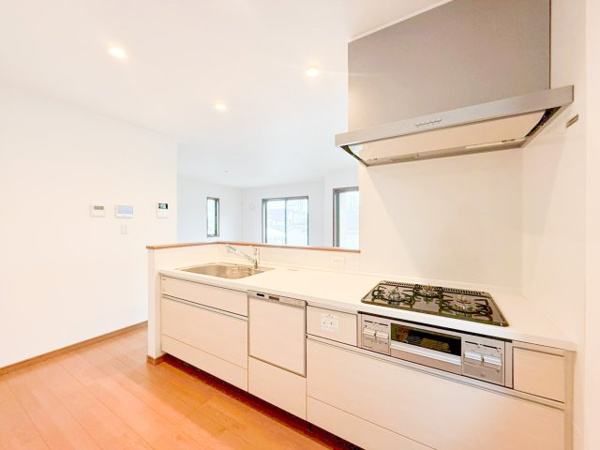 【川崎市高津区上作延 8号棟のキッチン】