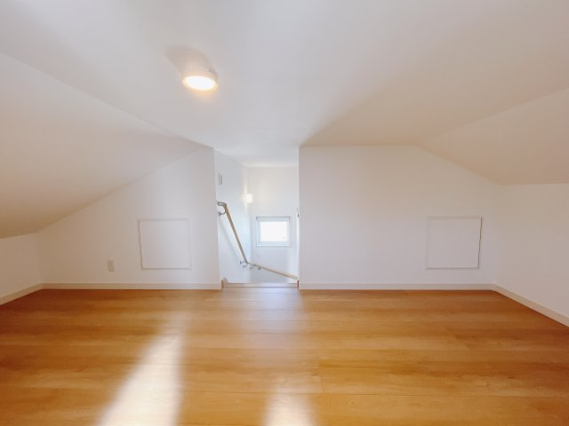 ■屋根裏収納