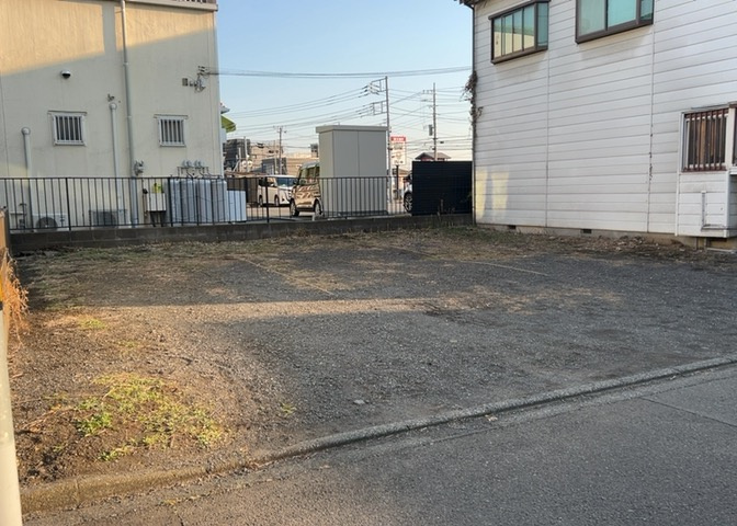 家を建てる前提で土地を探している場合、地盤の丈夫さは譲れない条件の一つです。地盤が脆弱だと追加工事が必要となります。また、過去に地盤沈下や液状化現象を起こした土地は、できるだけ避けた方がいいでしょう。