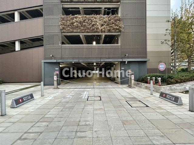 【敷地内駐車場】最新の空き状況や費用などの詳細は担当スタッフまでお問い合わせください。