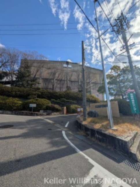 東郷中学校