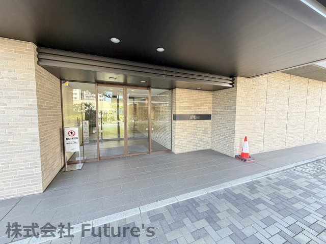マンションエントランス