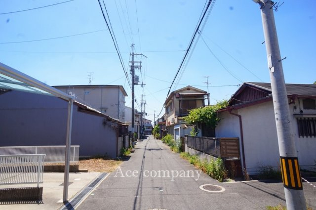 【東側前面道路：幅員約4ｍ】スーパー徒歩3分圏内です♪