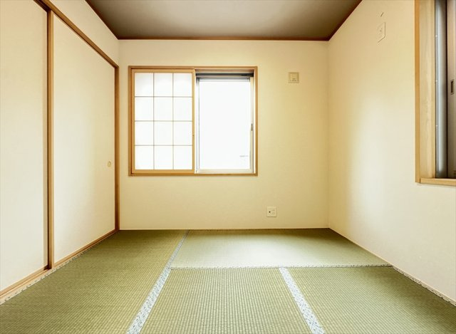 客間やベビールームとしても便利な和室。