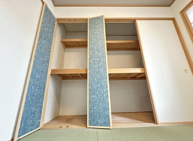 物を分けて収納でき、整理整頓しやすいダブル収納。