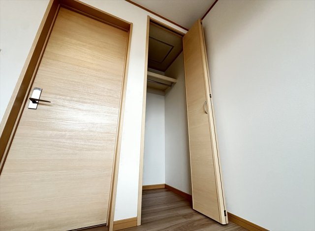 全室収納付きなのでお部屋を広くお使いいただけます。