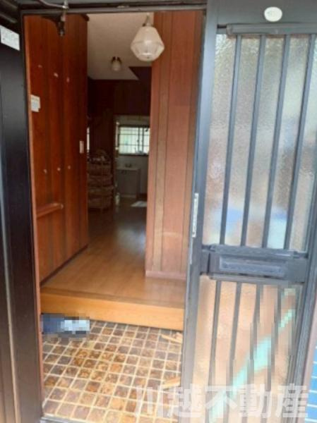 毎日通る玄関はこちらです