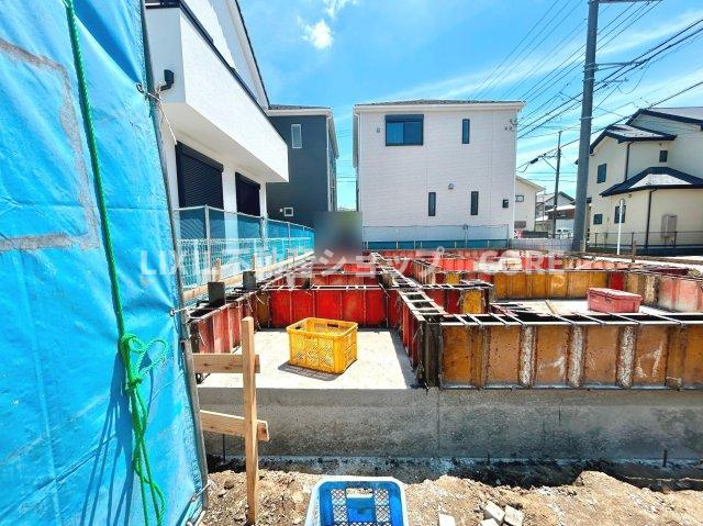 現地は建築中！完成が待ち遠しいです！皆様のお問合せお待ちしております。