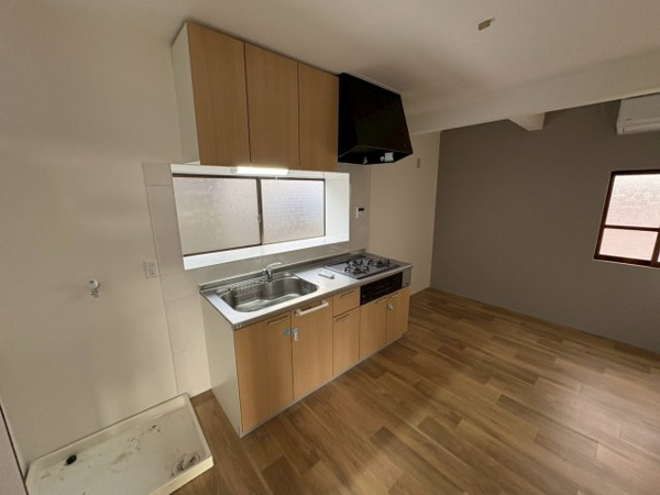【安佐南区山本9丁目　土地建物のキッチン】