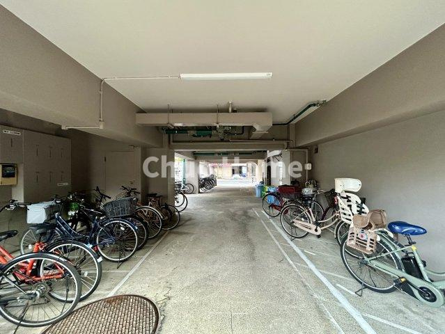 【自転車置き場】最新の空き状況や費用などの詳細は担当スタッフまでお問い合わせください。