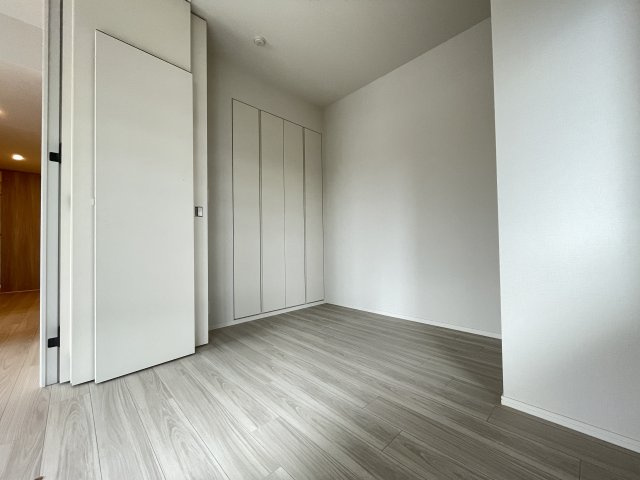 シンプルな洋室は、幅広い用途でお使いいただけます。　