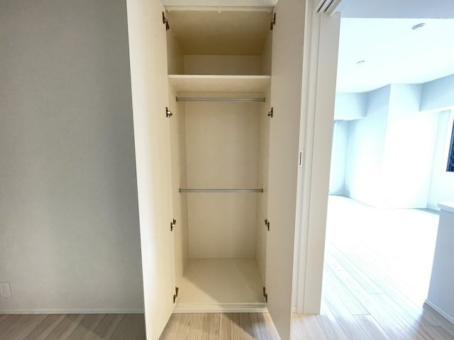 各居室に収納がついており、家族で使い分けしやすくなっています。　
