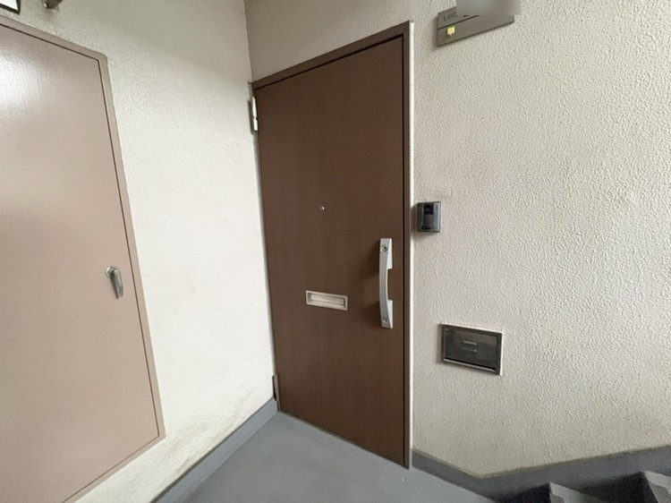 玄関前