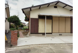 津福今町中古住宅の外観