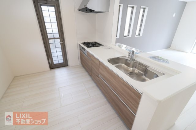 【その他設備】現地完成写真。使いやすい広めのシンク♪