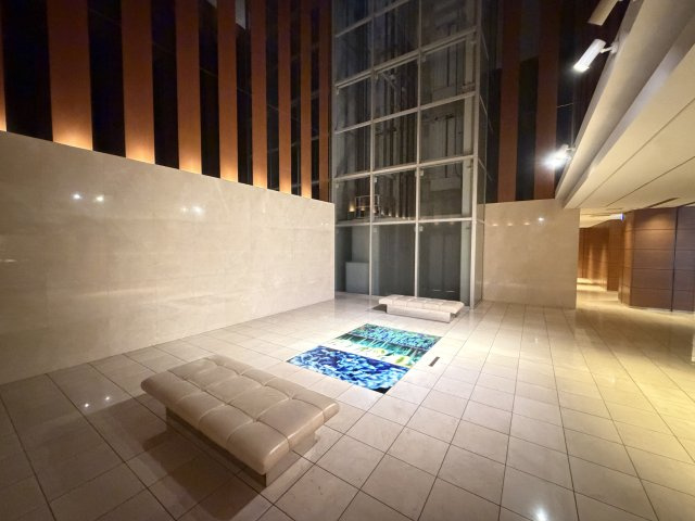 清潔感が保たれた共用部。住民の方の安心と快適を一番に考えた、管理体制の良さが光ります。