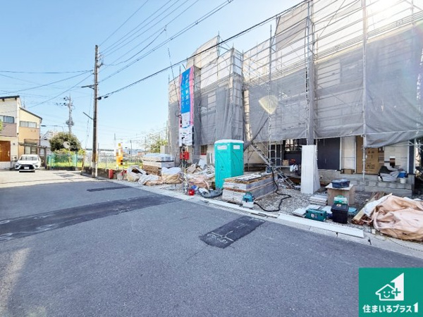 【城陽市寺田市ノ久保　第6期　新築一戸建ての前面道路含む現地写真】