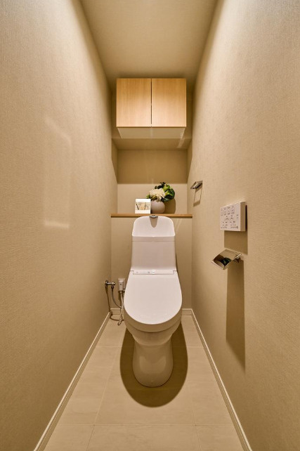 お手入れのしやすい温水洗浄便座トイレです。