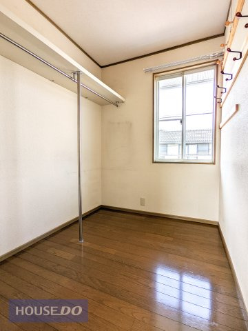 整理整頓が簡単に！ウォークインクローゼットのある暮らしは面倒な季節の衣替えもスムーズになります！