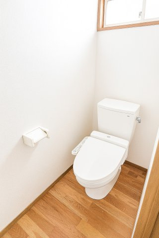 清潔感のあるトイレです