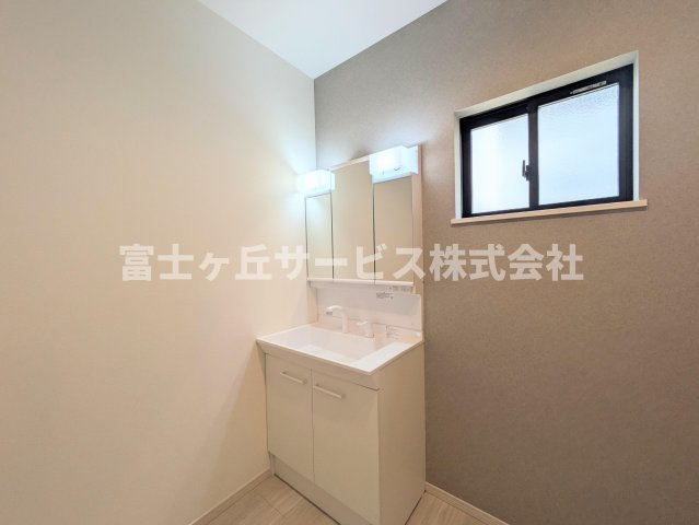 独立洗面台です