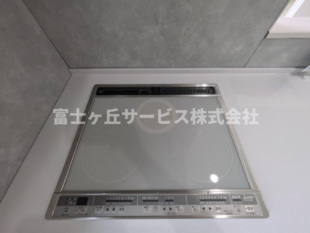3口IHコンロがあります