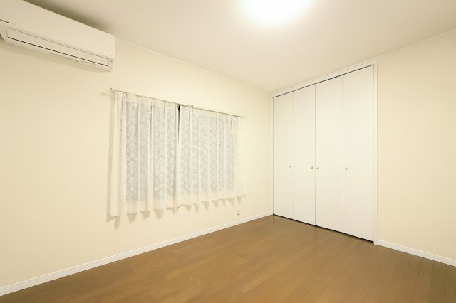 ◆感性を育むプライベートルームはシンプルでスマートな空間。好みの空間で読書をしたり、音楽を聞いたりと一人の時間も充実したものにできます。【画像は加工しています】