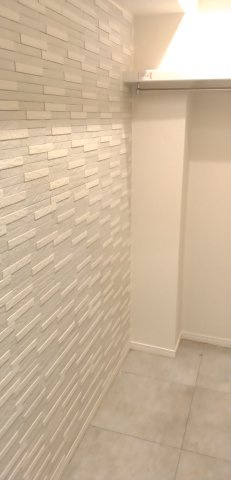 玄関横にはシューズインクローゼットがあり、収納豊富です