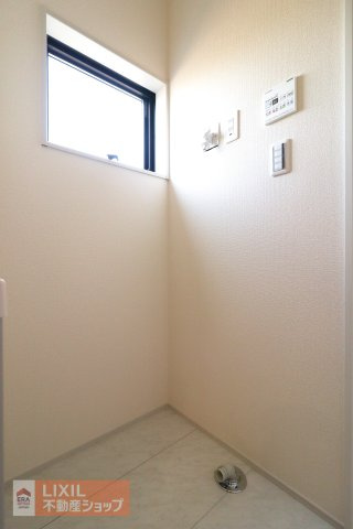 ランドリースペースは家事動線など使い勝手がよく、お洗濯がしやすいですね。