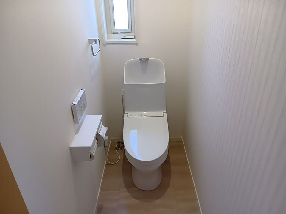 トイレが各階にあります。忙しい朝や、ファミリー世帯は助かりますね。