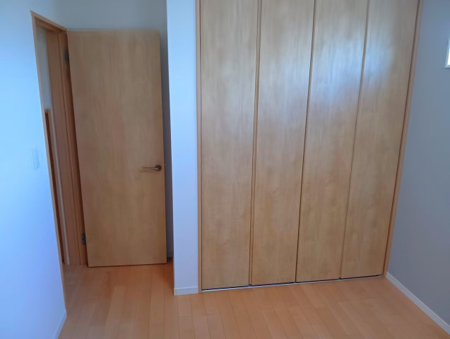 荷物が多くても収納スペースがたっぷりあるので、生活スペースを広く確保する事ができます。