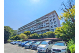 西原グリーンハイツ 6号棟の外観