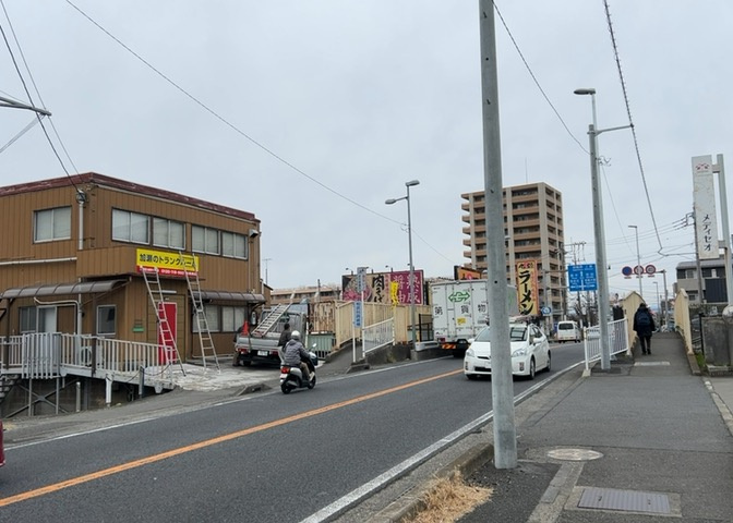 眺望の良さを楽しめるダイニングキッチンで家族団らんの時間を過ごしてはいかがでしょうか。バルコニーから見える景色を家族で眺める時間は、時間が経つのを忘れてしまいそうですね。是非、現地を見に行きましょう！