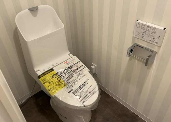 トイレは大きさや形、機能、抗菌性などが異なる多種多彩なタイプが各メーカーから出ています。それぞれに良さがあるため、事前にどういったタイプのトイレがいいのかをご家庭内で決めて、内見に行くといいでしょう。