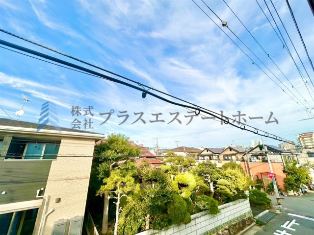 高い建物のない住宅地です♪