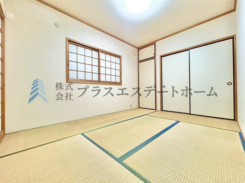 【リフォーム前の写真です】リビング横の和室♪突然のお客様が来られても安心ですね♪