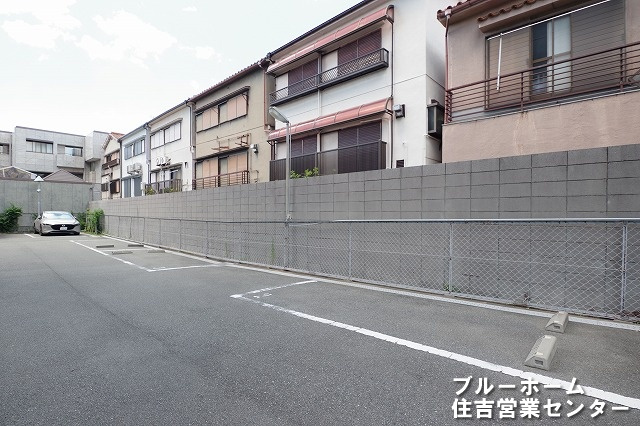 敷地内にある駐車場です！