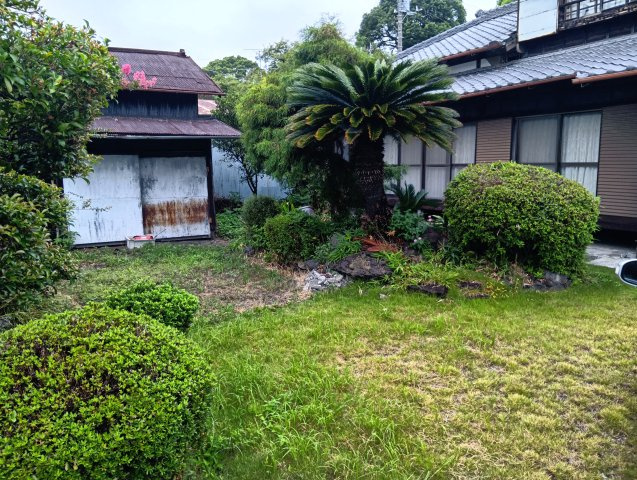 敷地が約212坪と広々としています。自由な間取りでお家が建てられます。