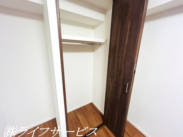 洋室5.8帖/クローゼット有、エアコン先行配管済！