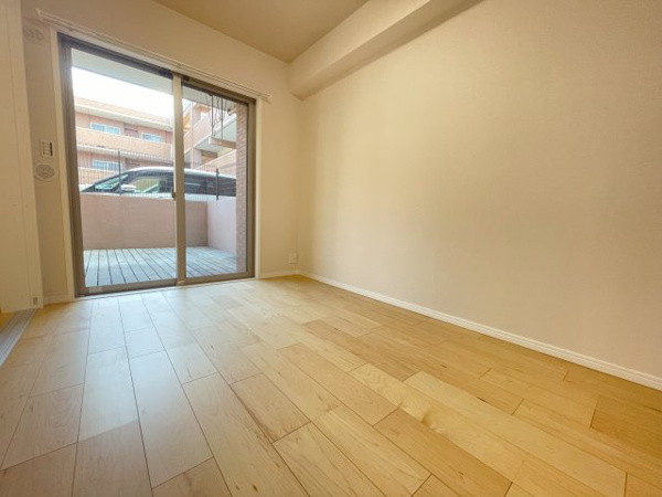 グランシティレイディアント横濱三ツ境の洋室