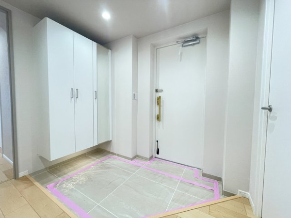 グランシティレイディアント横濱三ツ境の玄関